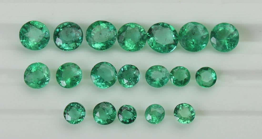1.20 ct Natural Emerald Lot (1 of 2)