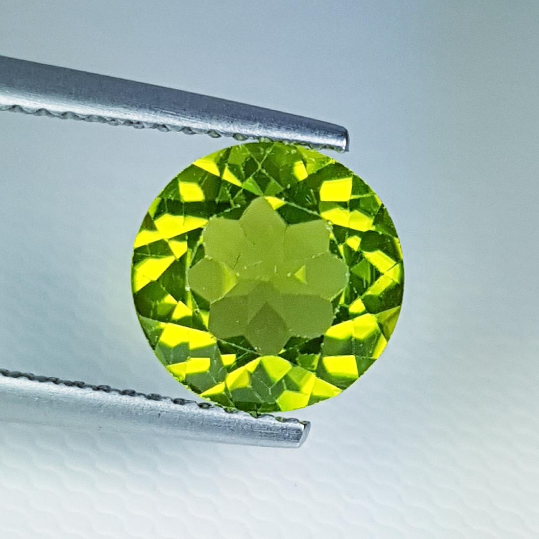 Top Quality Natural Peridot - 3.01 ct (1 of 4)