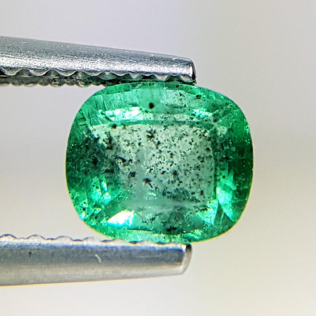 Excellent Gem Natural Emerald - 0.93 ct (1 of 4)