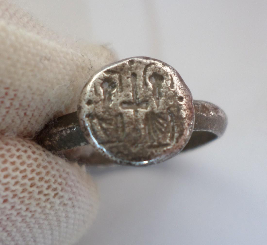 Byzantine silver ring with cross and two saint figures (1 of 4)