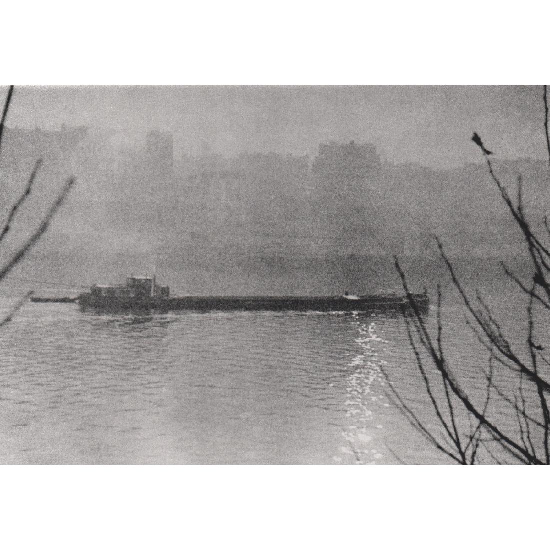 ANDRE KERTESZ - Une penich: Artist: ANDRE KERTESZ Print Title: Une peniche dans la nuit, 1929 Medium: Sheet-Fed Gravure Printing Date: early 1980's Printed in France Image size approx. 8.5 x 5.5 inches Andre Kertesz (1894-1985)