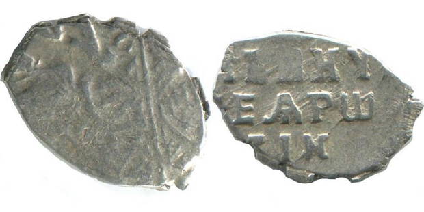 RUSSIA 1696-1717 PETER I The GREAT WIRE SILVER KOPEK: No Reserve! RUSSIA 1696-1717 PETER I The GREAT WIRE SILVER KOPEK 1696-1717 Silver Weight: 0,3 gr , Diameter: 8 mm Obv: Horse Rider,Rev: Great Tsar Peter;AMC Catalog ID: AB724. Circulated