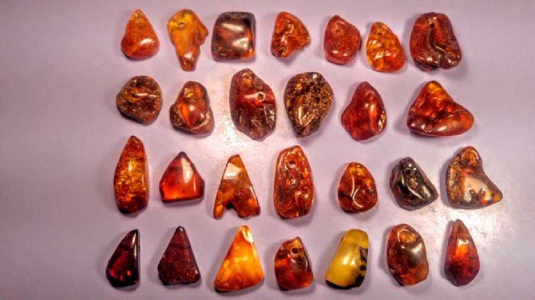 100% genuine Baltic amber pendants (1 of 13)