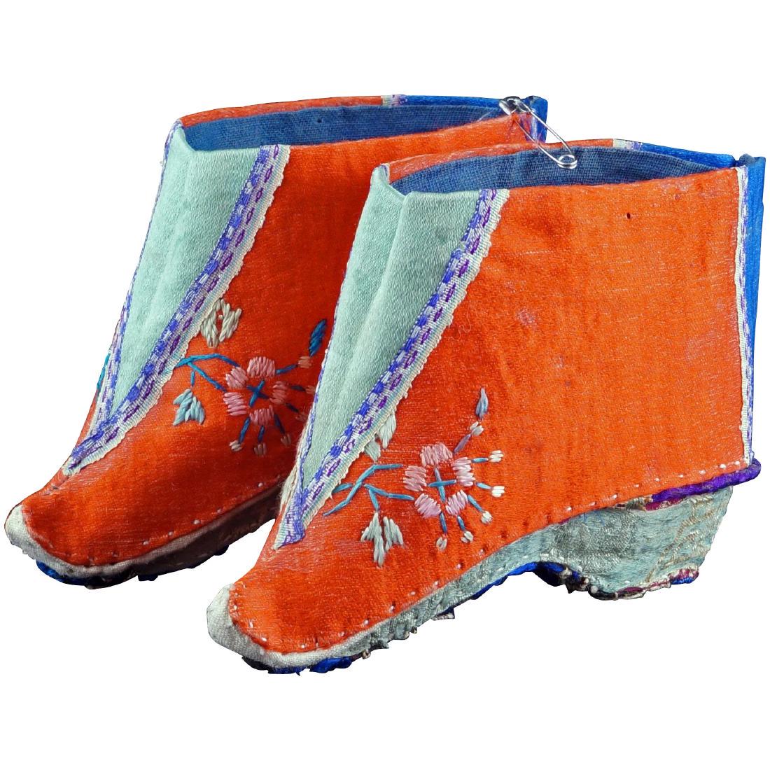 Chinese red, blue and turquoise silk shoes for bound (1 of 6)