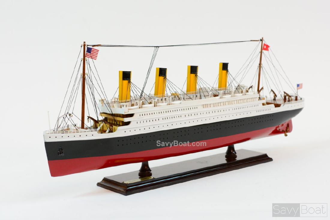 RMS Titanic 25? Ship (1 of 13)