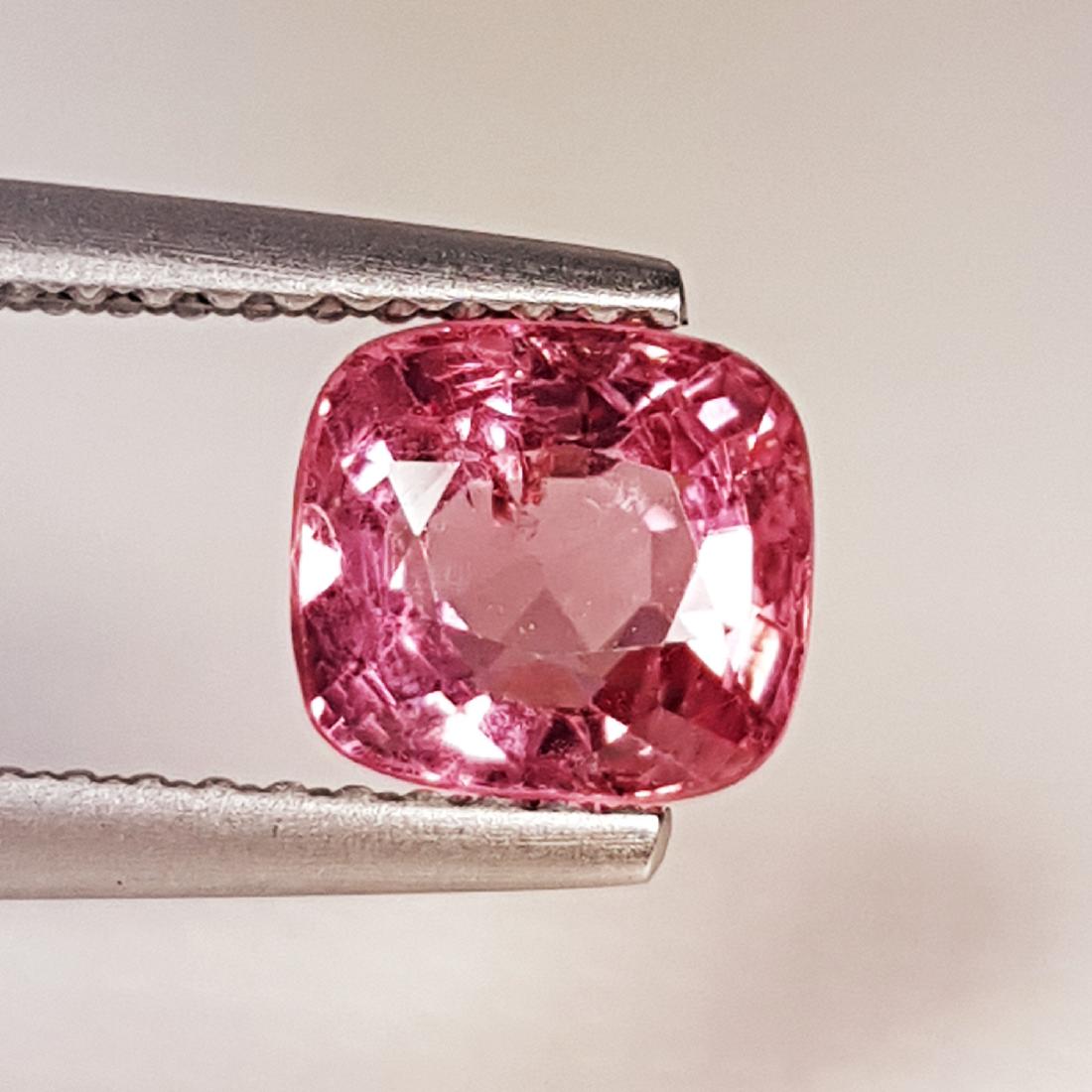 1.31 ct Top Grade Gem Natural Spinel (1 of 4)