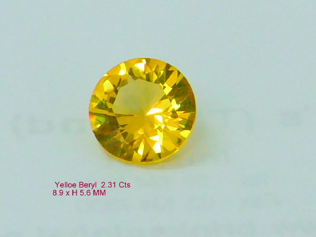 Yellow Beryl 1.87 Cts: Reserve Reduced! Title: Yellow Beryl 1.87 Cts Weight: 1.87 Cts Materials: Beryl Dimensions: 9.2 x 7.2 x H 5.6 MM Additional Information: Flowless Luster Reserve: $20.00 Jasper52 negotiates the lowest 