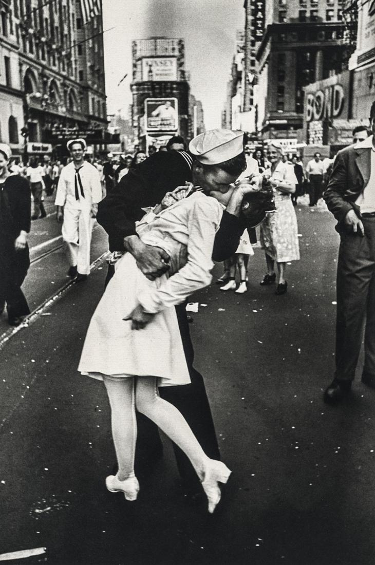 ALFRED EISENSTAEDT - V.J. Day at Times Square, New York: Artist: Eisenstaedt, Alfred Title: V.J. Day at Times Square, New York, 1945 Medium: Photo Litho, 1985, Italy Dimensions: 4.3x6.45 Heat Wax Mounted on 8.5x11" Conservation Board Alfred Eisenstaedt (189
