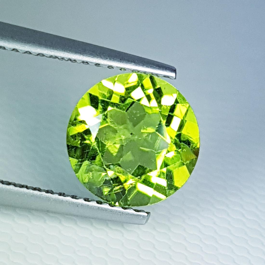 1.98 ct Top Quality Natural Peridot (1 of 4)