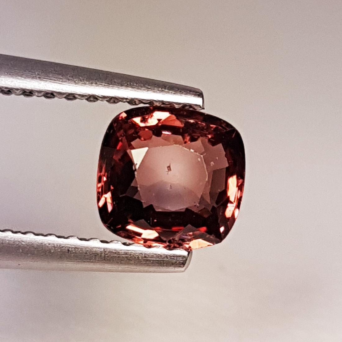 0.86 ct Top Grade Gem Natural Spinel (1 of 4)