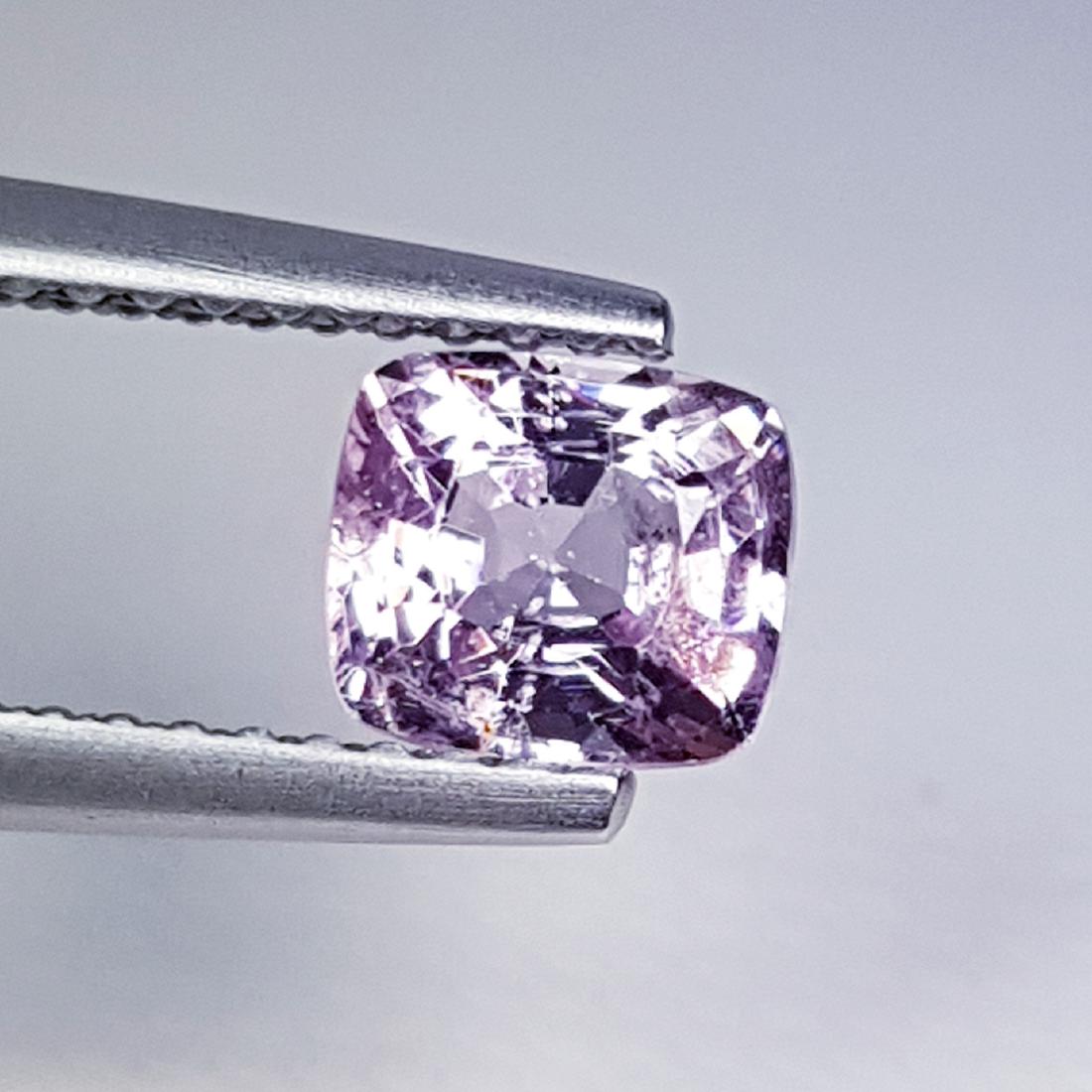 0.99 ct Top Grade Gem Natural Spinel (1 of 4)