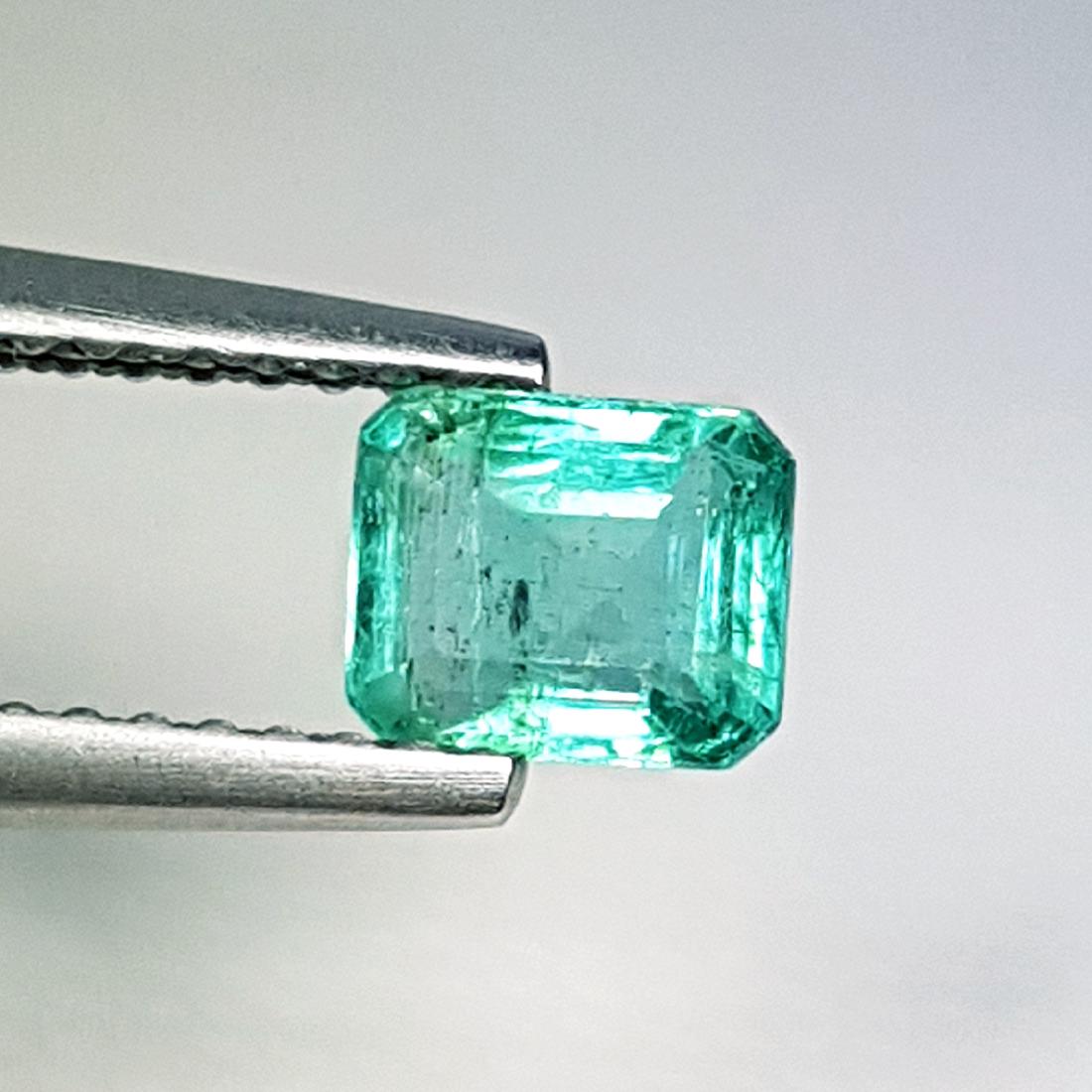 0.69 ct Beautiful Gem Emerald Cut  Natural Emerald (1 of 4)