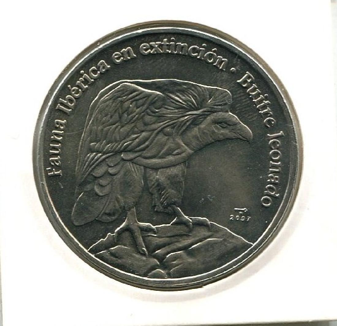 2007 CUBA 1 Peso GRIFFON VULTURE UNC: 2007 CUBA 1 Peso GRIFFON VULTURE UNC 2007 Copper-Nickel Diameter : 38 mm ( AMC Catalog ID : CU1073.25 ) UNC Reserve: $9.00 Shipping: Domestic: Flat-rate of $15.00 to anywhere within the contiguous U.S