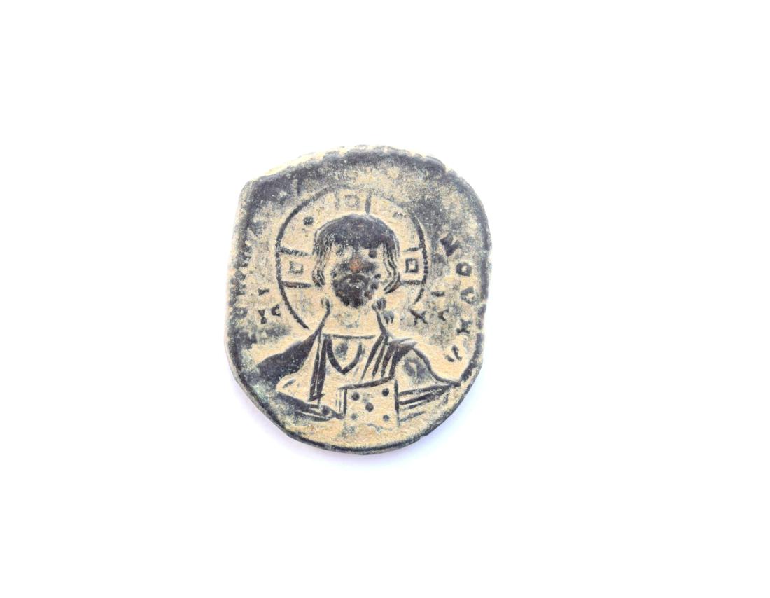 BYZANTINE AE COIN ANONYMOS FOLLIS A, BASIL II 976-1025 (1 of 2)