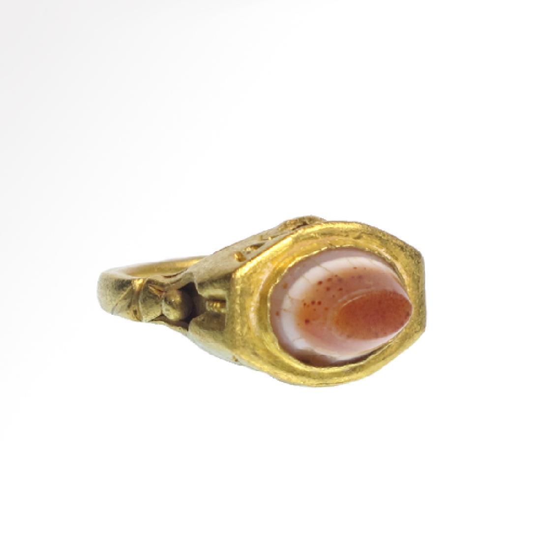 Roman Gold Ring with Banded Agate Ring-stone, 2nd (1 of 5)