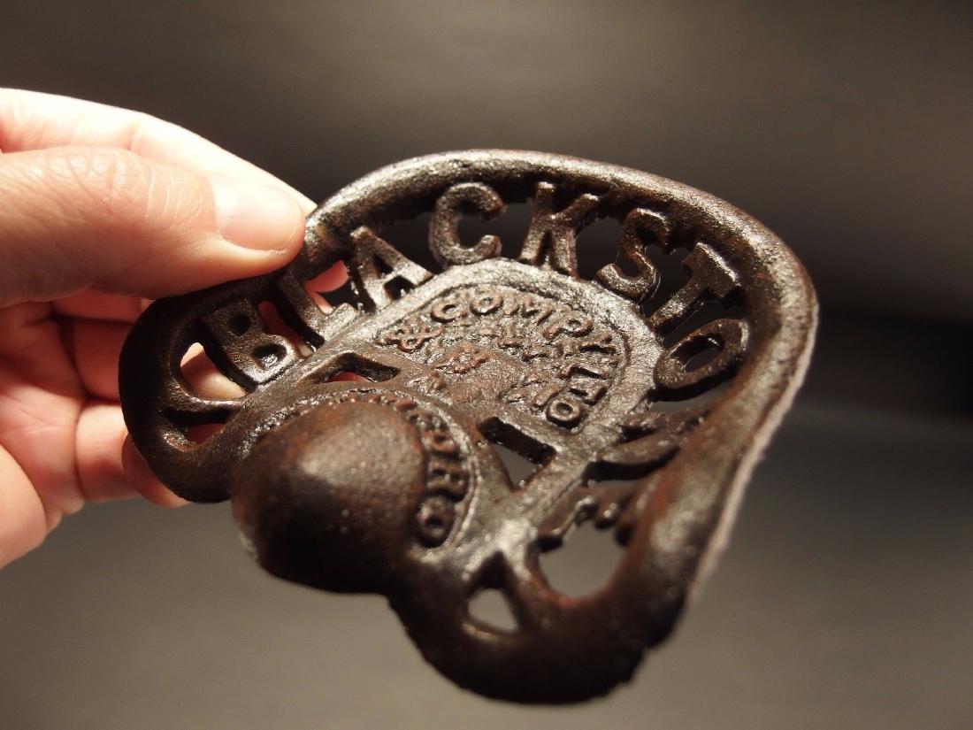 Mini Blackstone Cast Iron Farm Tractor Seat Paperweight (1 of 6)