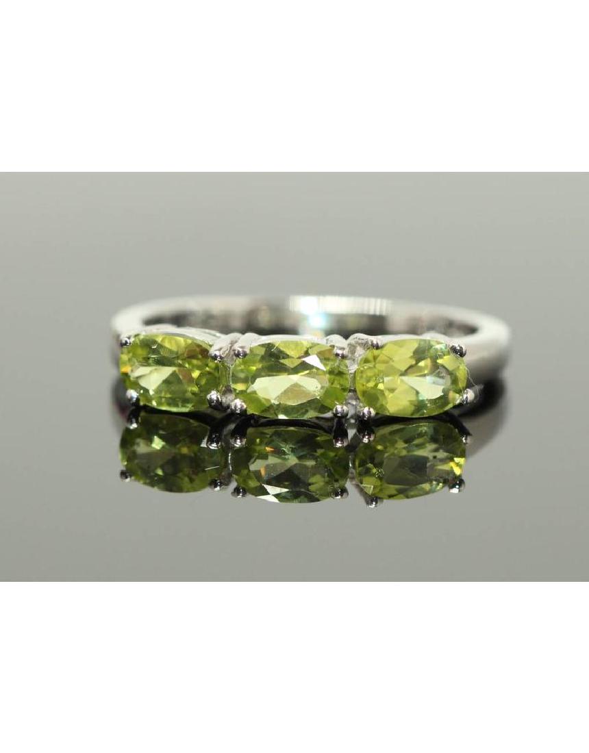 925 rhodium silver ring set with natural Peridot (1 of 4)