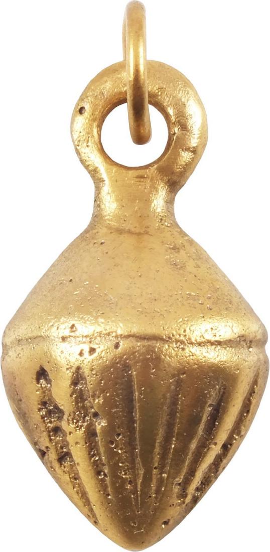 ANCIENT ROMAN SHELL PENDANT C.100-400 AD (1 of 3)