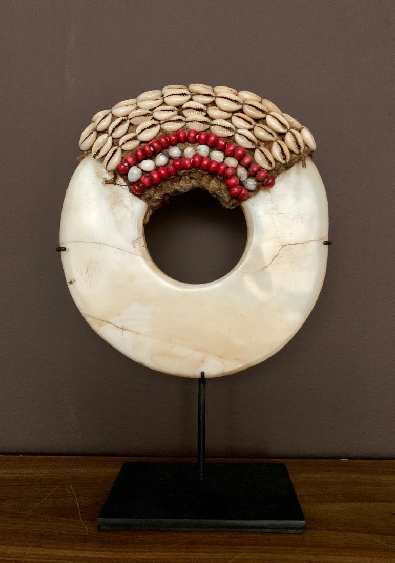 Yua currency shell disk (1 of 5)