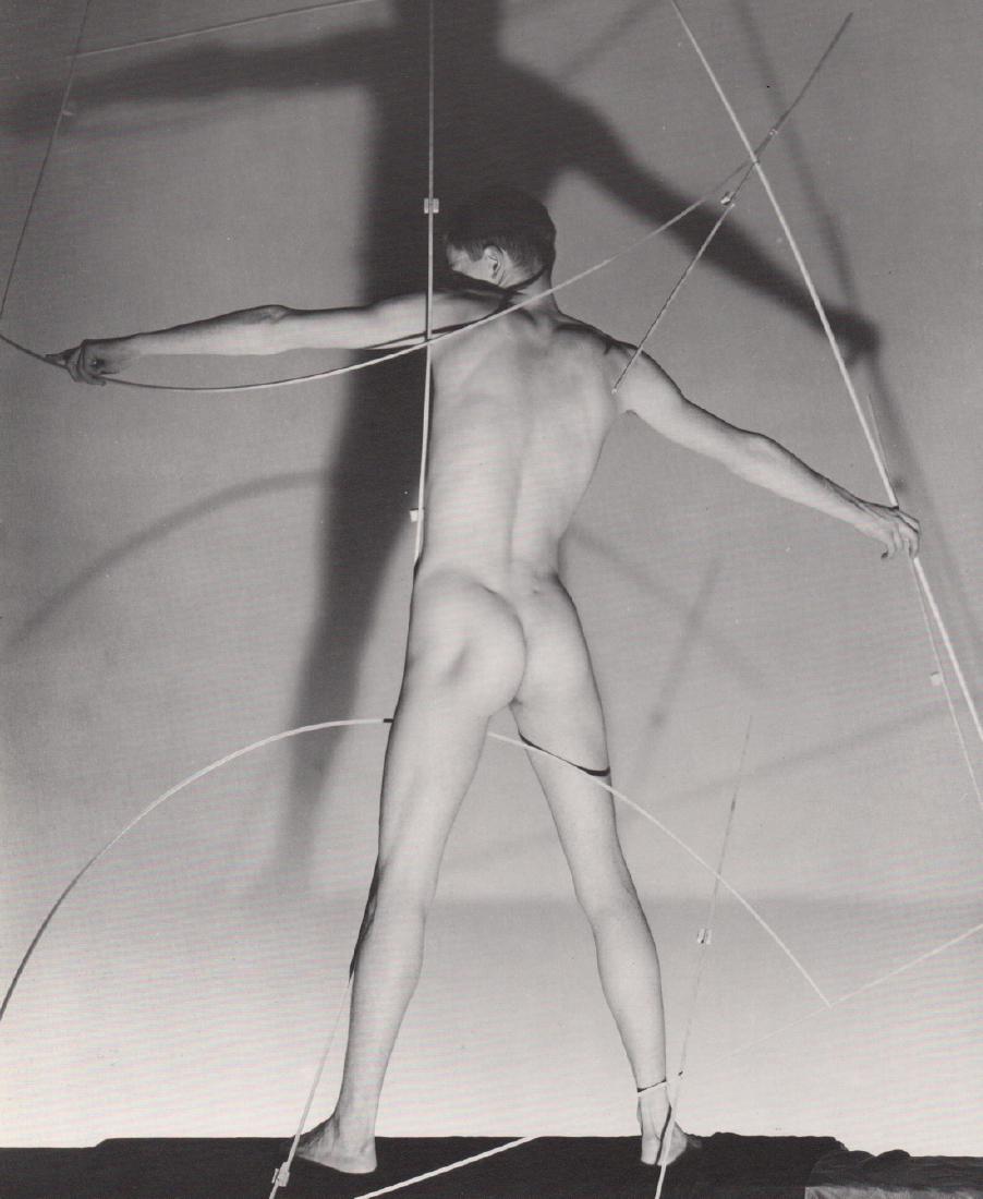 GEORGE PLATT LYNES - Nude,1943: Artist: GEORGE PLATT LYNES Print Title: Nude,1943 Medium: Duotone Photoengraving Printed in: The USA, 1981 Image Size: approx. 11 x 9” Reserve: $25.00 Shipping: Domestic: Flat-rate of $15.00 to anyw