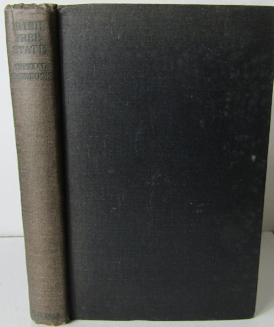 SAORSTÁT EIREANN: Title: SAORSTÃT EIREANN Author: Bulmer Hobson (editor) Publishing: Ernest Benn Limited, London, 1932 Edition: First edition Subject: Irish History Irish Free State Official Handbook. Publishers clo