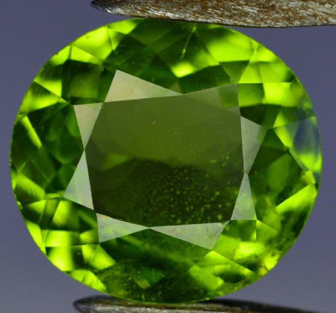 5 Carats Natural Peridot Gemstone