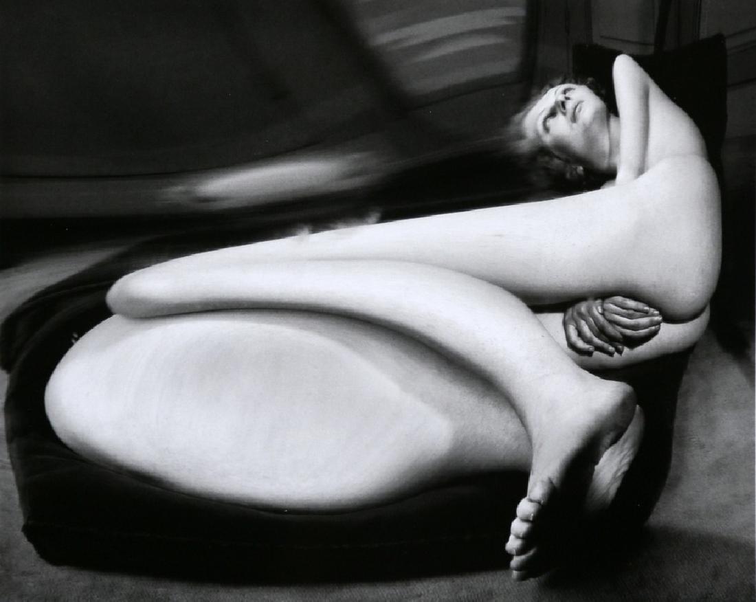 ANDRE' KERTESZ - Distortion n.40. Paris, 1933 (1 of 1)