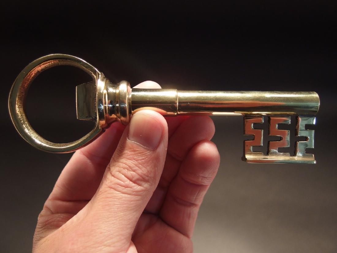 Brass Skeleton Key Bottle Opener Corkscrew (1 of 7)