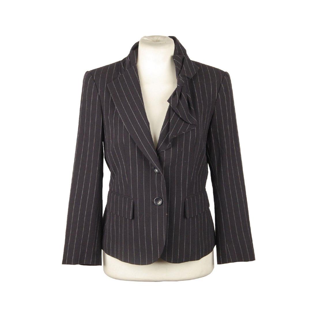 DKNY DONNA KARAN Wool Blue Pinstriped BLAZER Jacket: DKNY DONNA KARAN Wool Blue Pinstriped BLAZER Jacket with Bow SIZE 2 MATERIAL: Wool Blend COLOR: Blue MODEL: Blazer GENDER: Women SIZE: Small CONDITION RATING: A :EXCELLENT CONDITION - Used once or twi