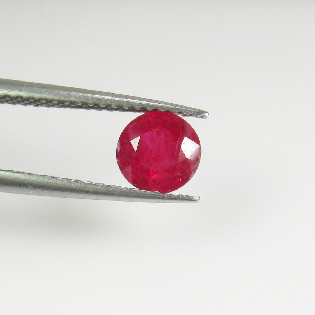 0.91 Ct Genuine Mozambique Red Ruby 6 mm Round Cut (1 of 2)