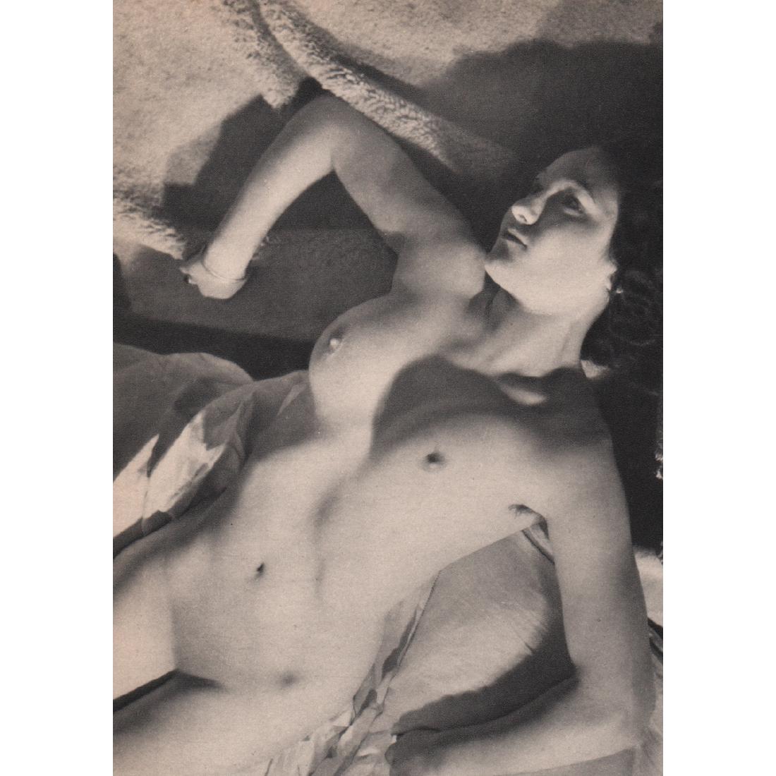 JACQUES LEMARE - Nude: Artist: JACQUES LEMARE Print Title: Nude Medium: Sheet-fed Gravure Printing Date: 1930's Printed in France Image Size approx: 4.5 x 6 inches Reserve: $30.00 Shipping: Domestic: Flat-rate of $15.00 to