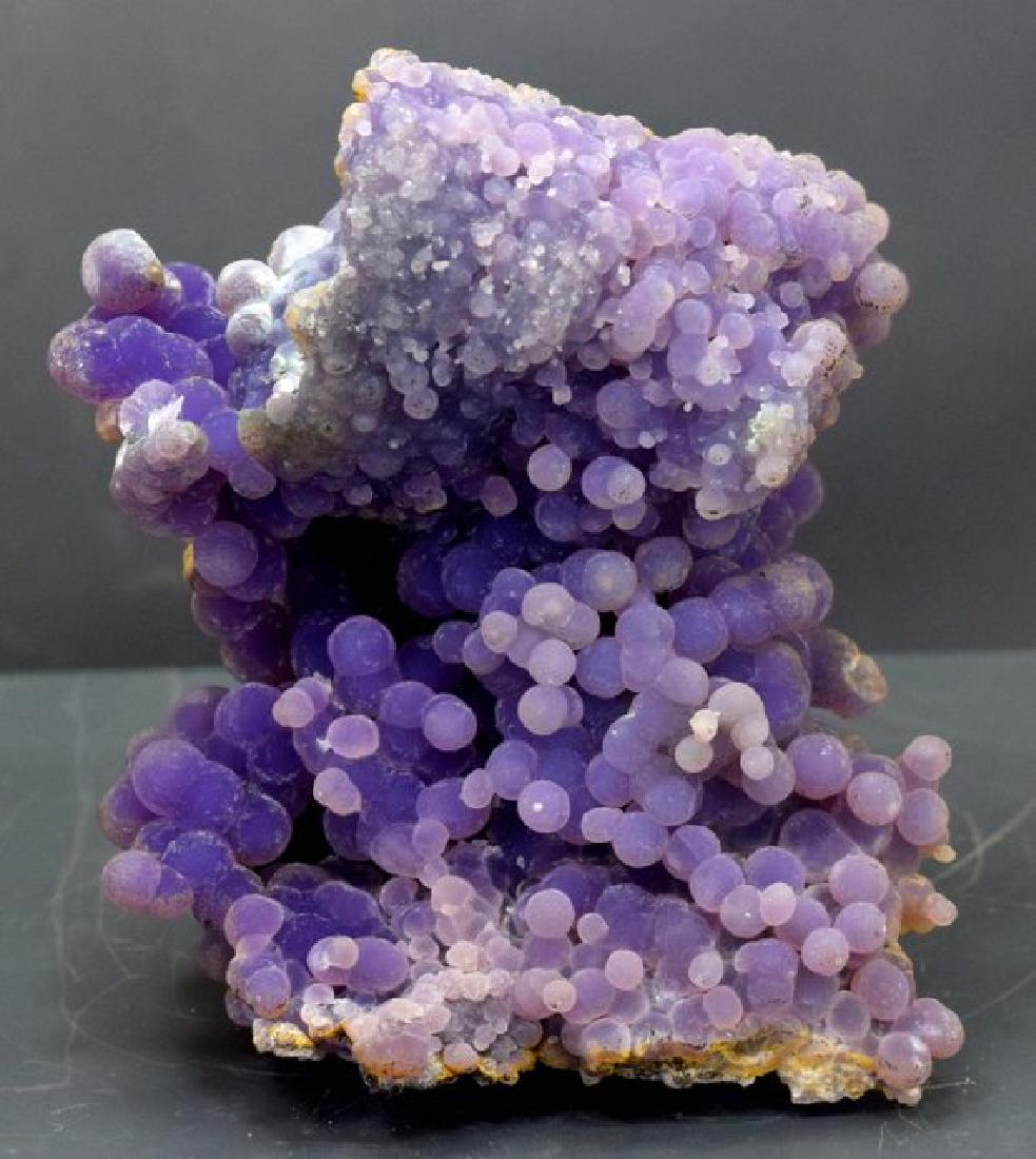 288 Gram Double Sided Natural Chalcedony / Grape Agate: 288 Gram Double Sided Natural Chalcedony / Grape Agate from Indonesia - Weight : 288 Gram Dimension - 90*75*55 mm Treatment :Natural Locality : Indonesia DHL EXPRESS SHIPPING Reserve: $130.00 Shipping