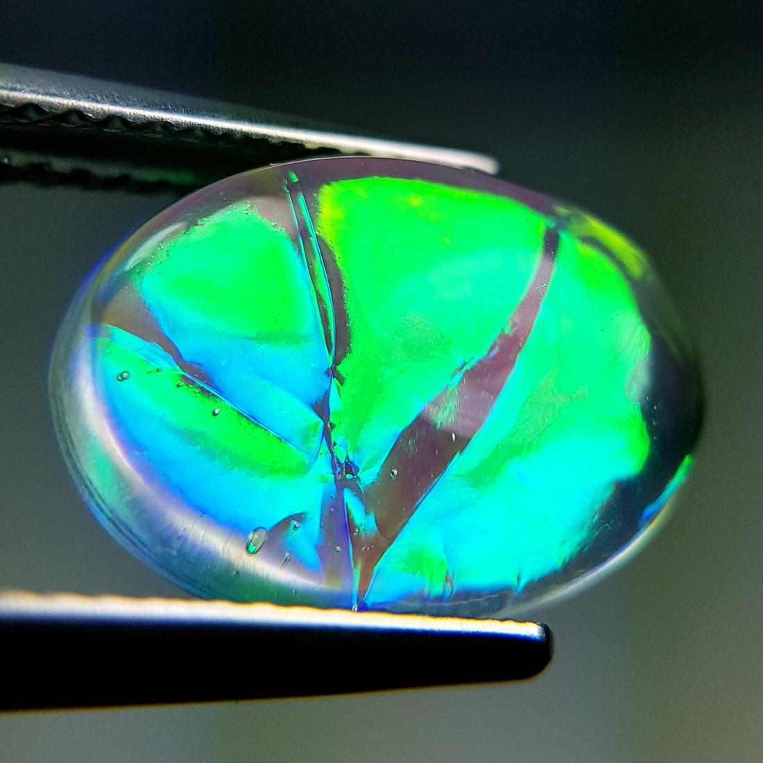 5.64 ct Australian Doublet Opal (1 of 5)