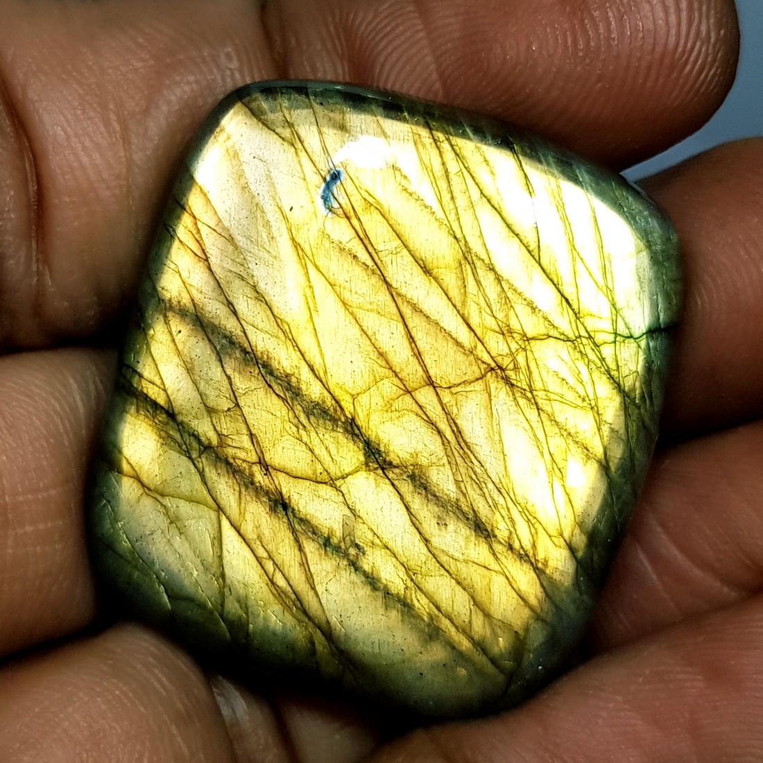 60.22 ct Natural Labradorite: No Reserve! Item: 60.22 ct Natural Labradorite Color/Clarity: Opaque Loose gemstone Carat Weights: 60.22 Size/Dimensions: 30.76 x 27.06 x 6.97 Rectangular - USA Shipping: Domestic: Flat-rate of $10.00