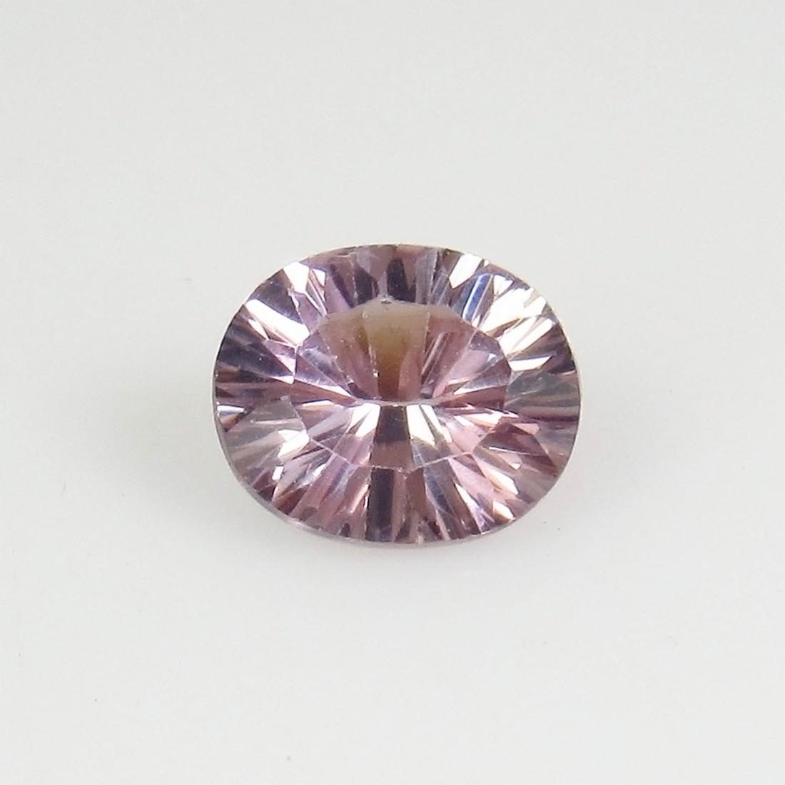 0.89 Ct Genuine Burma Light Pink Spinel Oval Cut (1 of 2)