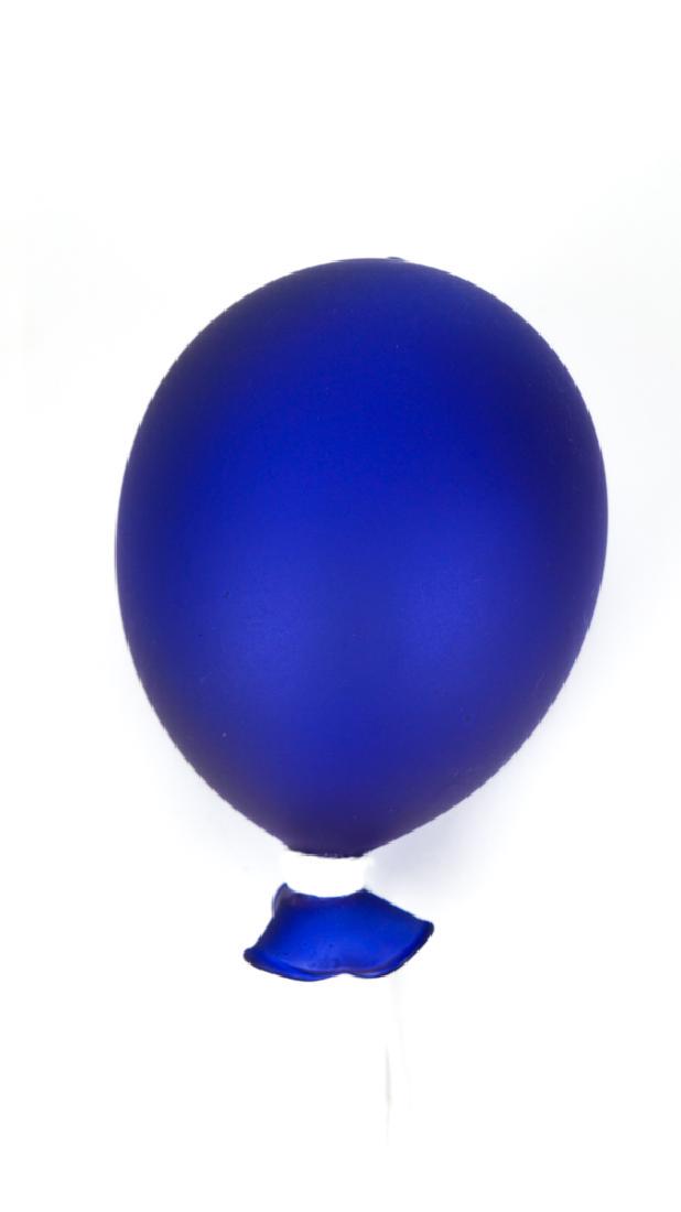 Murano Glass Ballon to hang: Title: Murano Glass Ballon to hang Maker: Made Murano Glass Origin: murano Date/Period: 2019 Materials: glass Dimensions: Height 13,5 cm (inches 5,42) - Length 10 cm (inches 3,93) - Weight 35 grams Ha