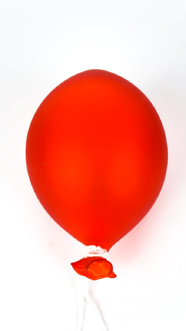Murano Glass Ballon to hang: Title: Murano Glass Ballon to hang Maker: Made Murano Glass Origin: murano Date/Period: 2019 Materials: glass Dimensions: Height 13,5 cm (inches 5,42) - Length 10 cm (inches 3,93) - Weight 35 grams Ha
