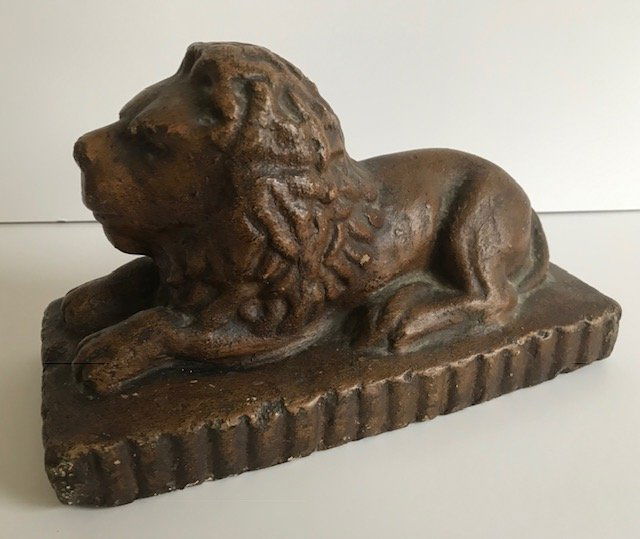 Early 20thc folk Art Lion (1 of 2)