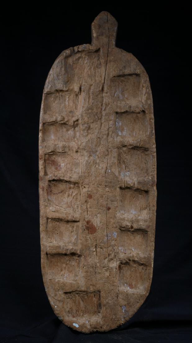 Antique game board - Congklak - Timor: cm 66 x 23 x 4 (inches: 26") Weight: 1,8 kg very old board used to play congklak game, a traditional game that is traditionally played in Indonesia. Please for more information on the game see https:/
