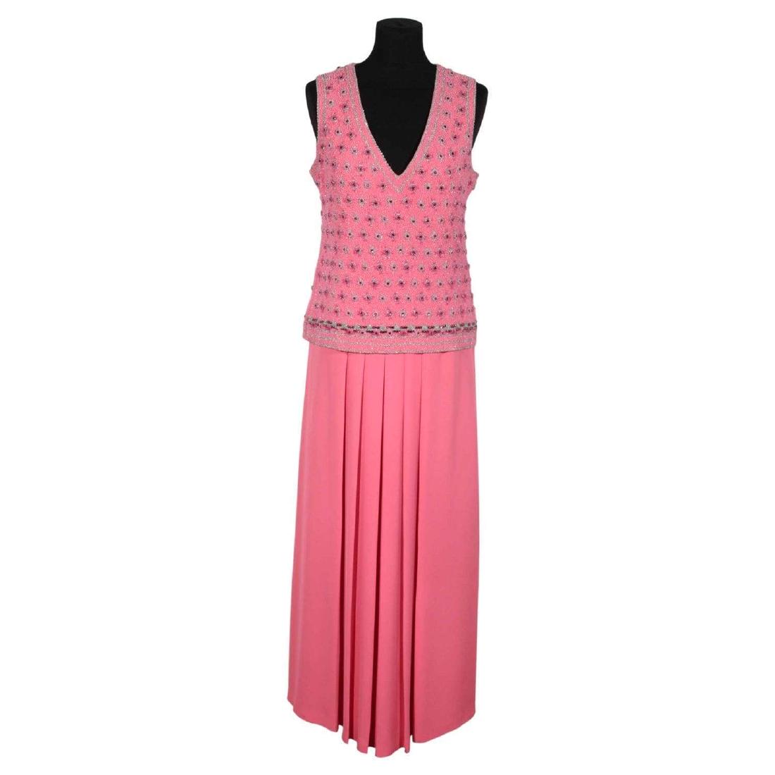 Unbranded Vintage 1960s Pink Beaded Vest Top and Maxi: MATERIAL: Beads COLOR: Pink MODEL: Skirt Dress GENDER: Womens SIZE: Medium CONDITION RATING: A :EXCELLENT CONDITION - Used once or twice - GENTLY USED! CONDITION DETAILS: GENTLY USED! Any other detail