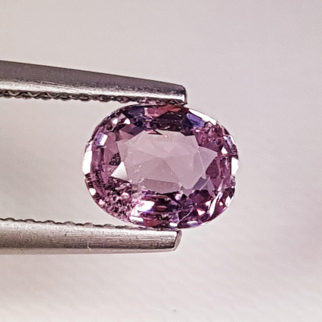 0.85 ct Exclusive Gem Oval Natural Spinel: No Reserve! Title: 0.85 ct Exclusive Gem Oval Natural Spinel Color/Clarity: VVS Gemstones: Loosegemstone Carat Weights: $1 Size/Dimensions: 6.83 x 5.55 x 2.81 Additional Information: Oval - Burma S