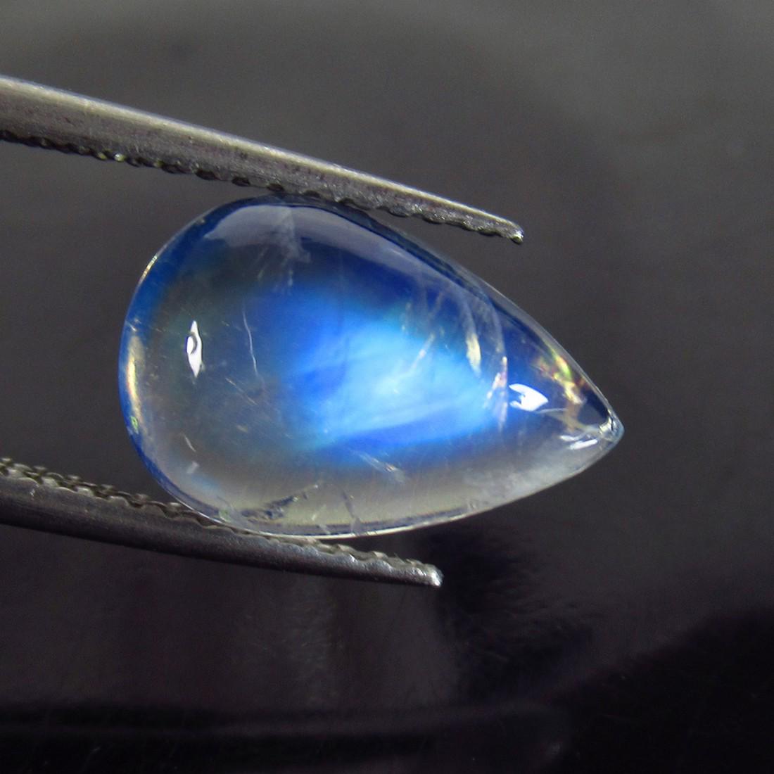 3.21 Ct Genuine Blue Moonstone 12X8 mm Pear Cab: No Reserve! Title: 3.21 Ct Genuine Blue Moonstone 12X8 mm Pear Cab Stone Clarity: Transparent Gemstones: Natural Blue Moonstone Carat Weights: 3.21 Size/Dimensions: 12.00 x 8.10 x 4.60 mm Additional I