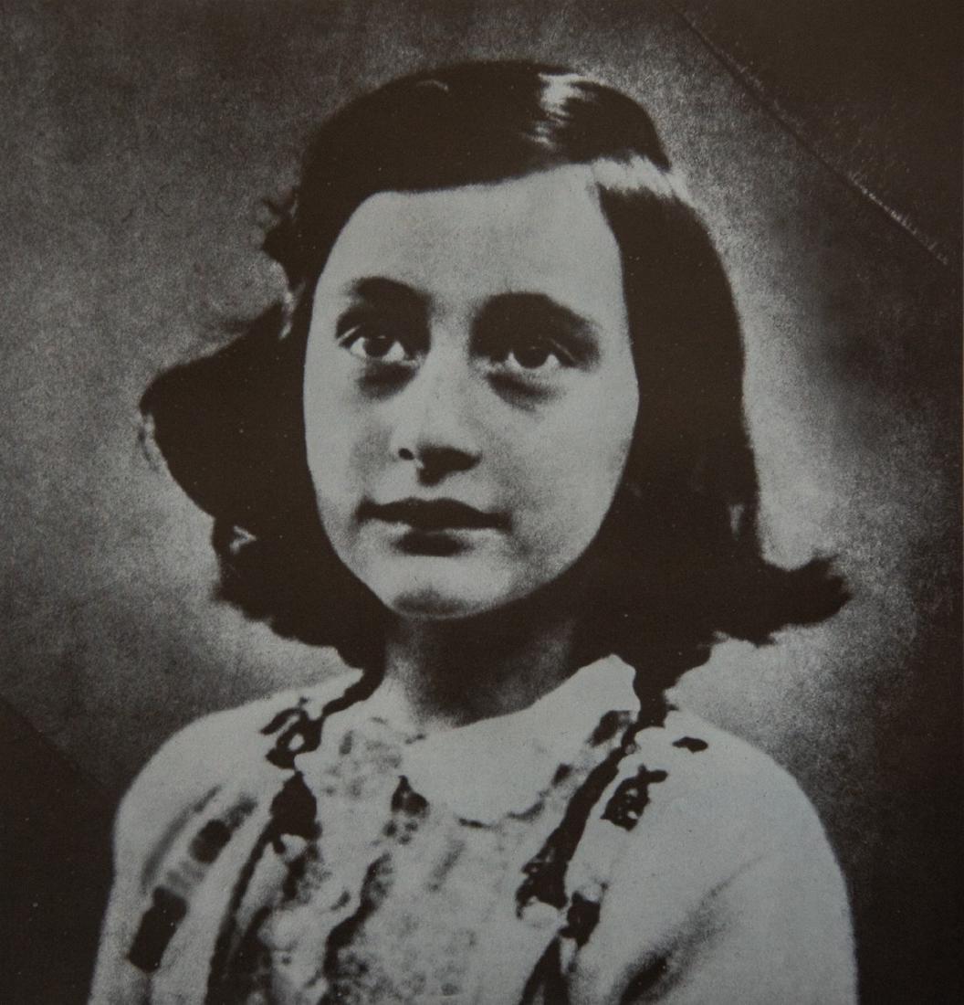 ANNE FRANK - Anne Frank (1 of 1)