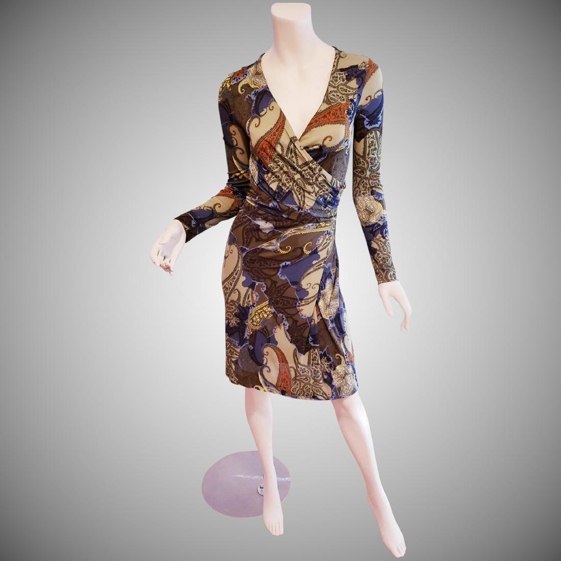 Vtg Etro Milano olive Green semi wrap Paisley dress: A true Beauty by Etro Milano,fit gathering flattering dress that has a stretch to it. Has an under lining. And Demi couture Finish. Bust-32-34" Waist-26-28" Hip-38"-39" Will Stretch In very good vinta