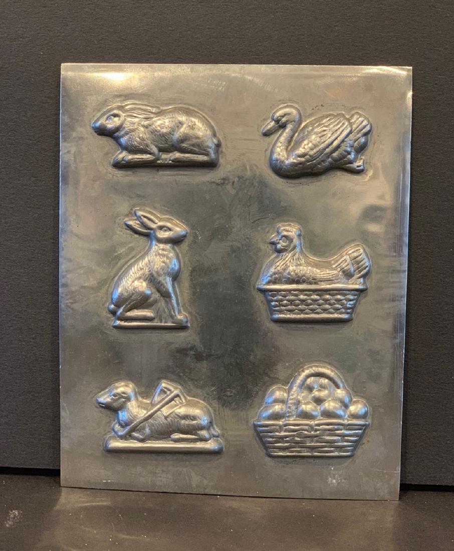 Folk Art Chocolate Mold, Rabbit, Hen, Basket ‘flattie’, (1 of 3)
