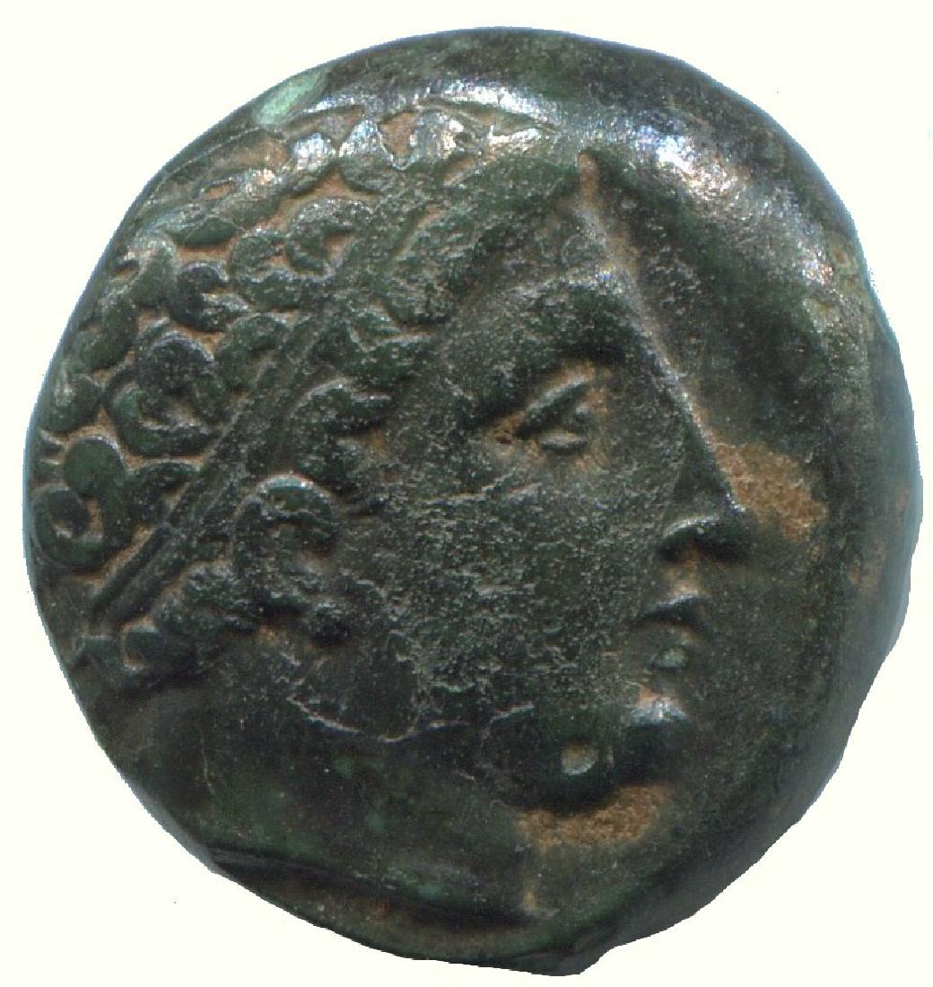 MACEDONIAN KINGDOM PHILIP II 359-336 BC Apollo Horseman: MACEDONIAN KINGDOM PHILIP II 359-336 BC Apollo Horseman 5,8g/18mm 450 BC-100 AD Bronze Weight: 5,8 gr.; Diameter: 18 mm; Reserve: $45.00 Shipping: Domestic: Flat-rate of $15.00 to anywhere within the 