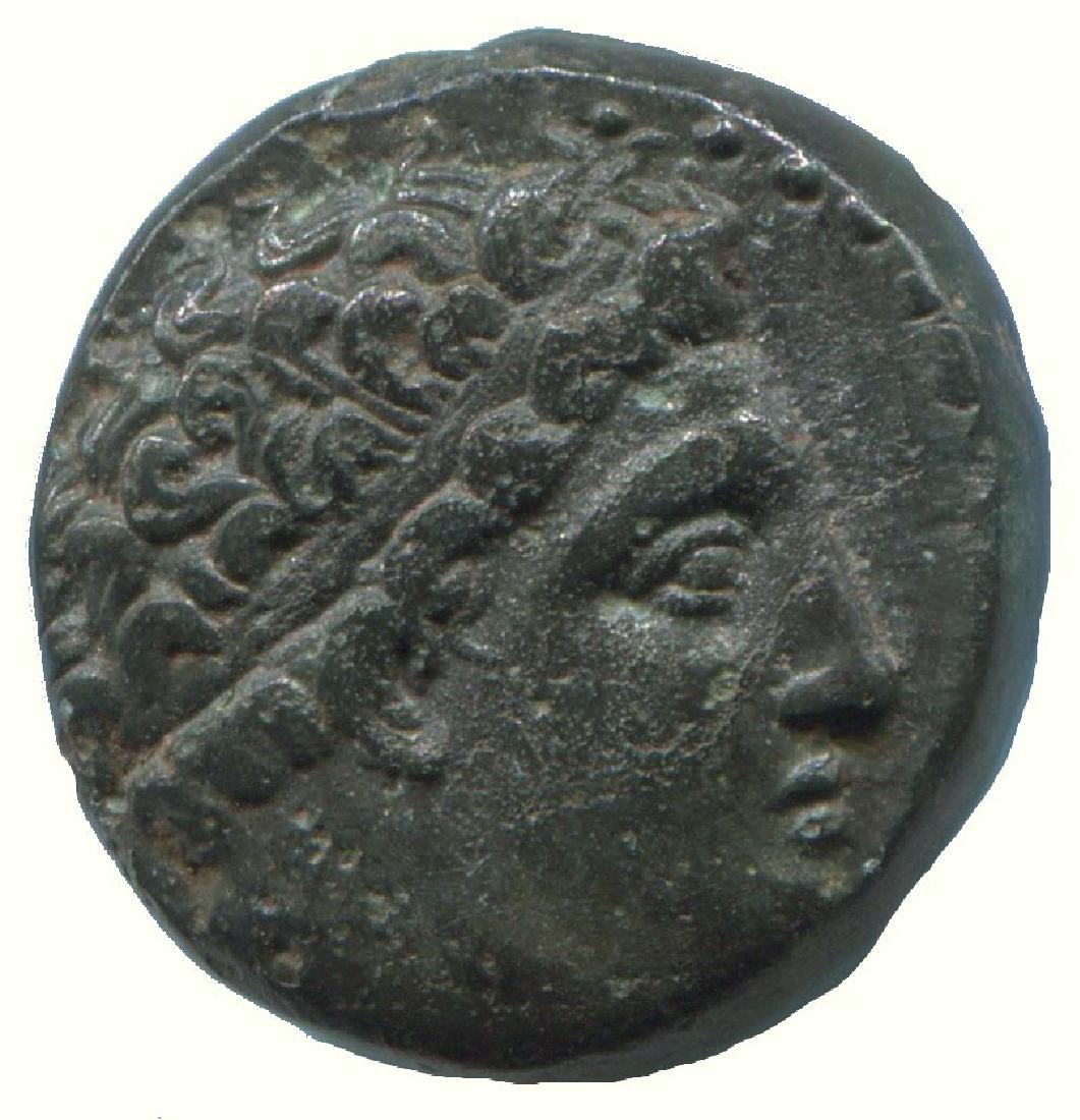 MACEDONIAN KINGDOM PHILIP II 359-336 BC Apollo Horseman: MACEDONIAN KINGDOM PHILIP II 359-336 BC Apollo Horseman 6,3g/17mm 450 BC-100 AD Bronze Weight: 6,3 gr.; Diameter: 17 mm; Reserve: $45.00 Shipping: Domestic: Flat-rate of $15.00 to anywhere within the 