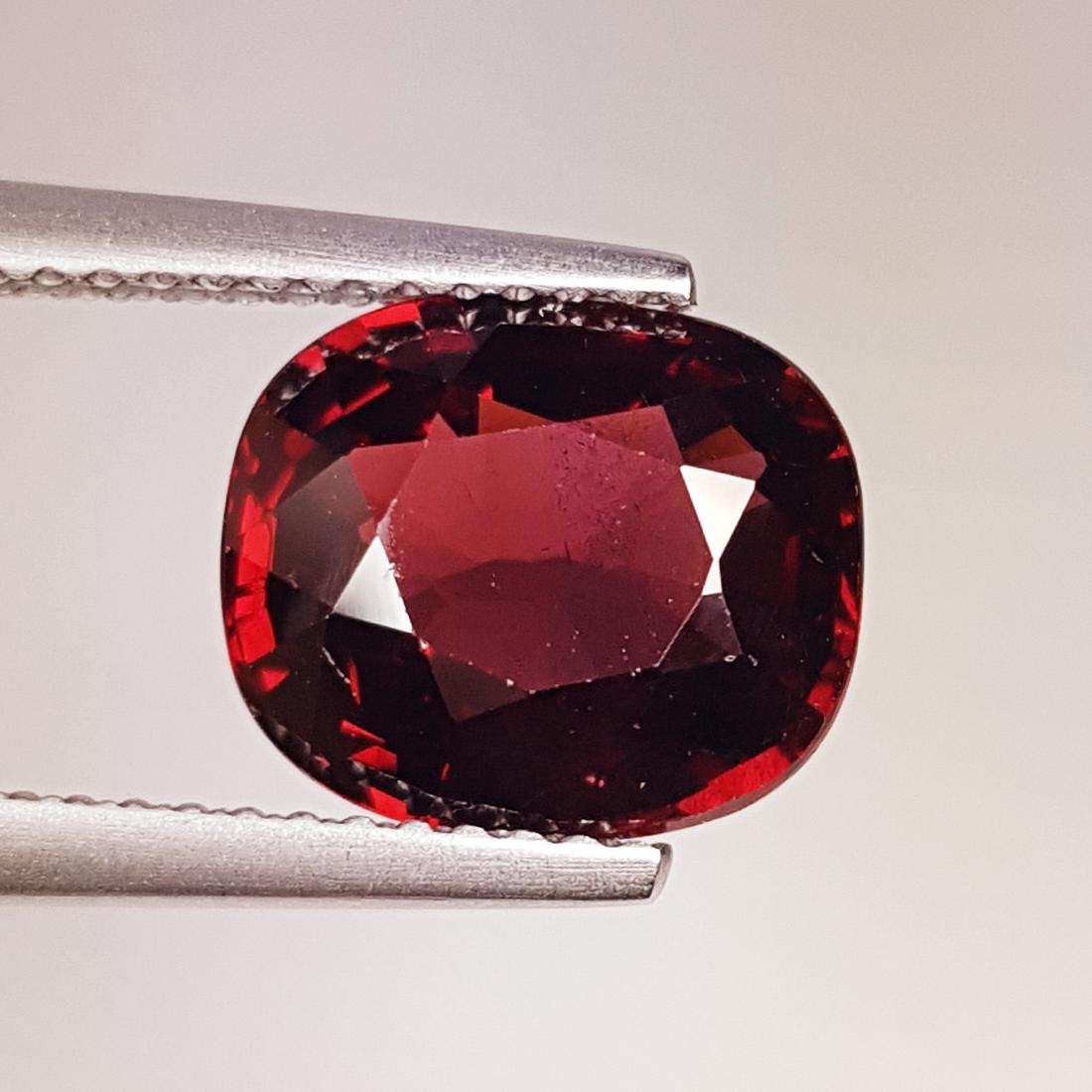 4.04 ct Top Quality Natural Rhodolite Garnet (1 of 4)