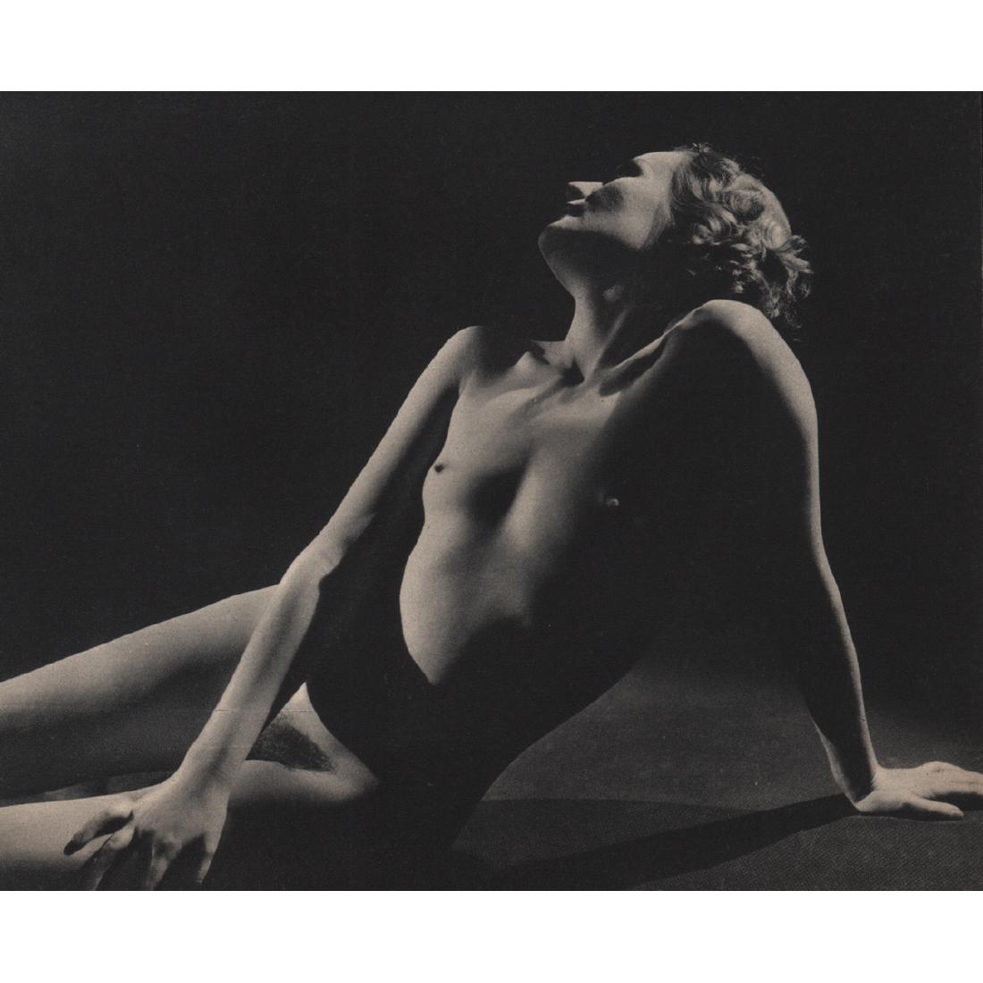 ANDRE ROOSEVELT - Nude: Artist: ANDRE ROOSEVELT Print Title: Nude Medium: Sheet-fed Gravure Printing Date: 1930's Printed in the USA Image Size approx: 8.25 x 6.75 inches Reserve: $30.00 Shipping: Domestic: Flat-rate of $15.