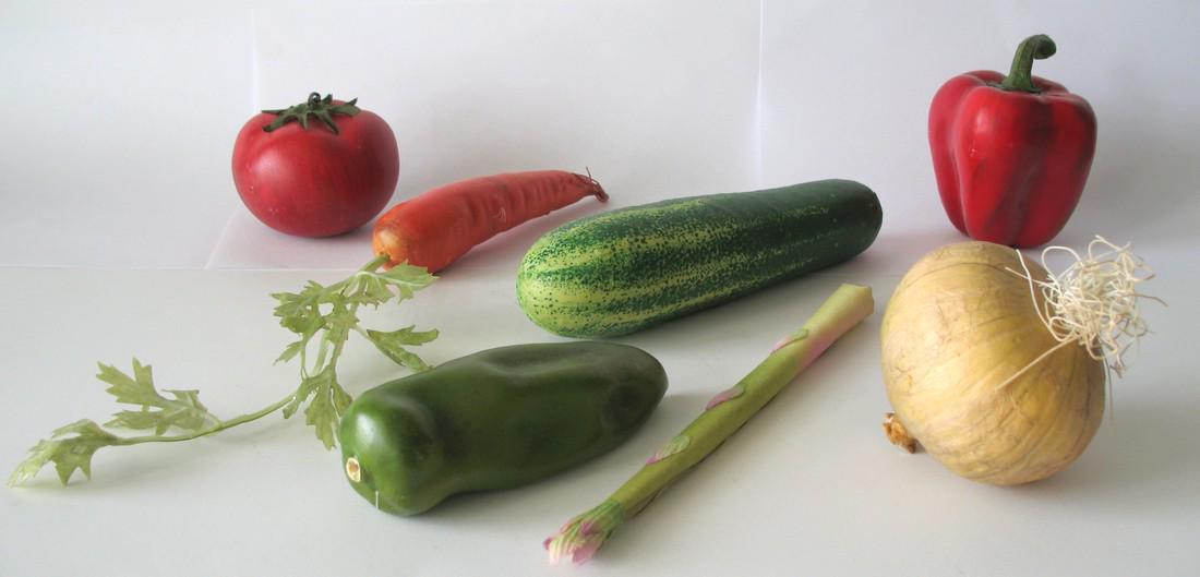 Country store vegetable display pieces. (1 of 1)